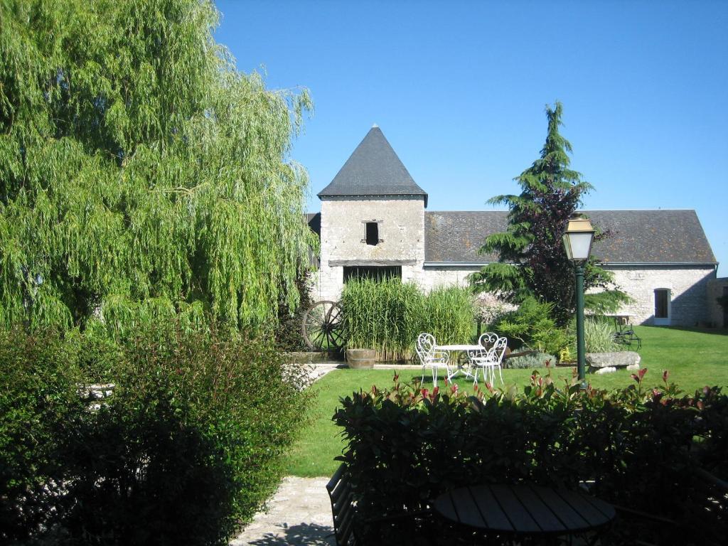 Hotel La Ferme Des 3 Maillets Avaray Exterior foto